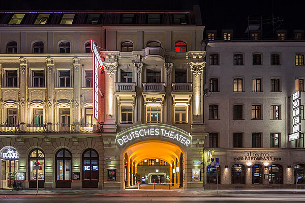 Deutsches Theater Munich at night
