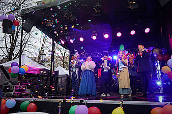 Bühnenprogramm beim Weiberfasching