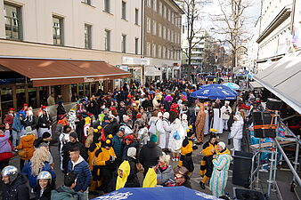 Faschingstreiben in der Innenstadt