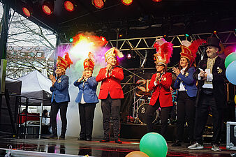 Bühnenprogramm beim Weiberfasching